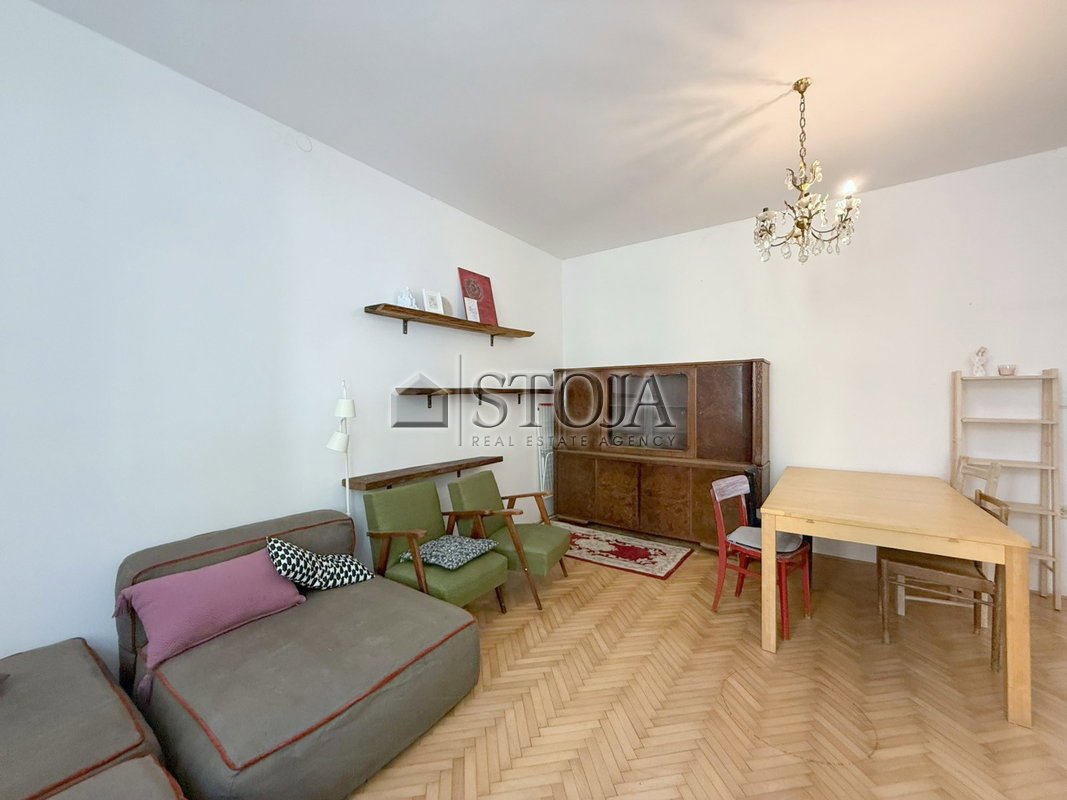 Location: Ljubljana mesto, Center, Center