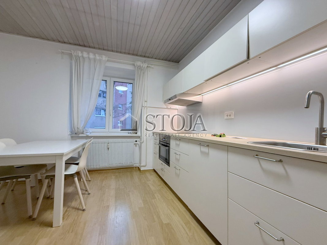 Lokacija: Ljubljana mesto, Šiška, Šiška
