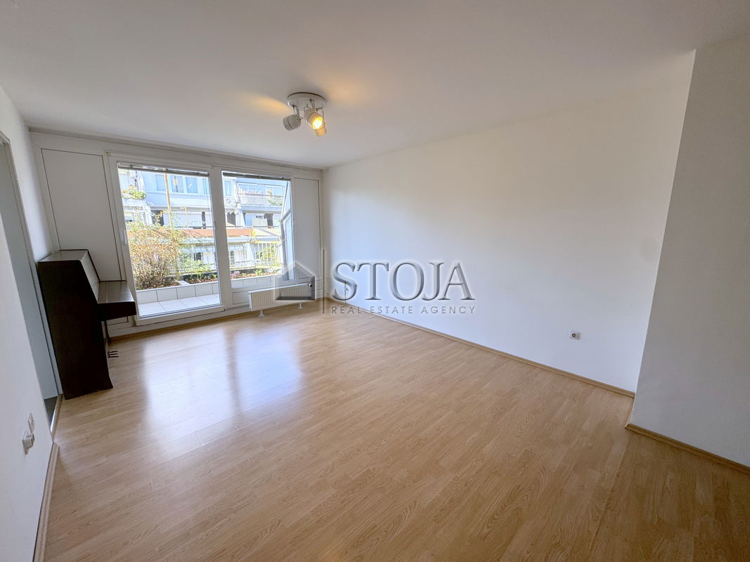 Lokacija: Ljubljana mesto, Šiška, Koseze