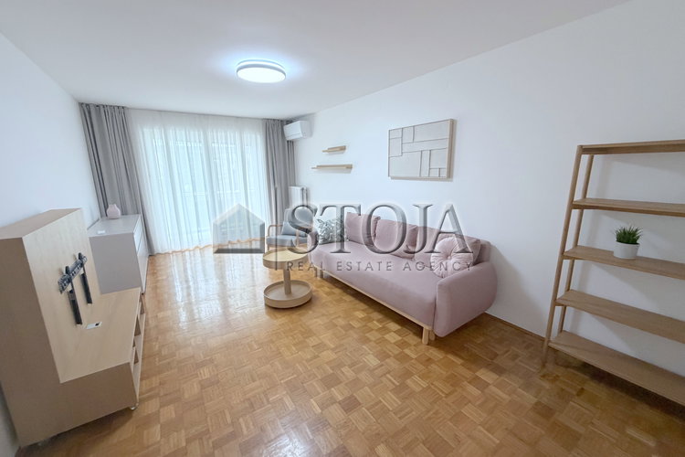 Lokacija: Ljubljana, Bežigrad, Zupančičeva jama