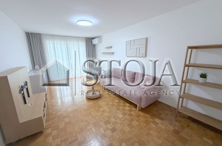 Lokacija: Ljubljana mesto, Bežigrad, Zupančičeva jama