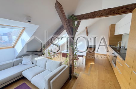 Lokacija: Ljubljana mesto, Center, Stara Ljubljana