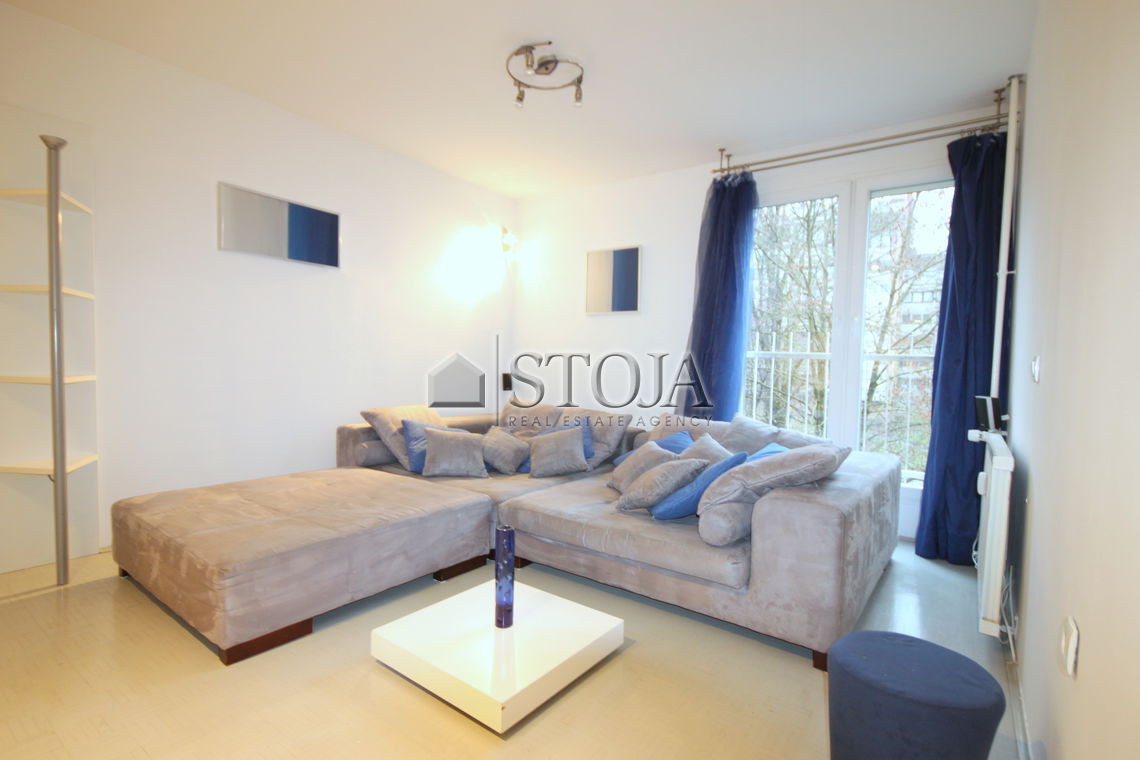 Lokacija: Ljubljana mesto, Vič-Rudnik, Trnovo