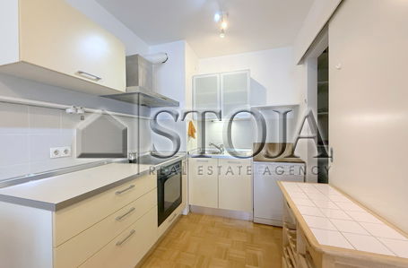 Location: Ljubljana mesto, Center, Center