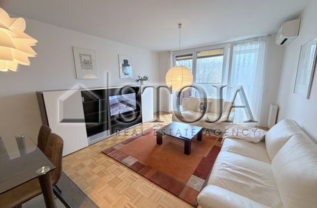 Location: Ljubljana mesto, Center, Center