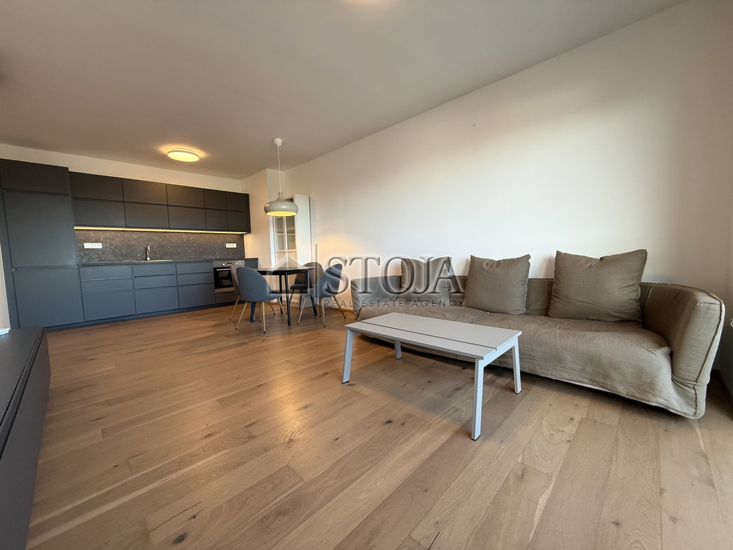 Lokacija: Ljubljana mesto, Šiška, Zg. Šiška