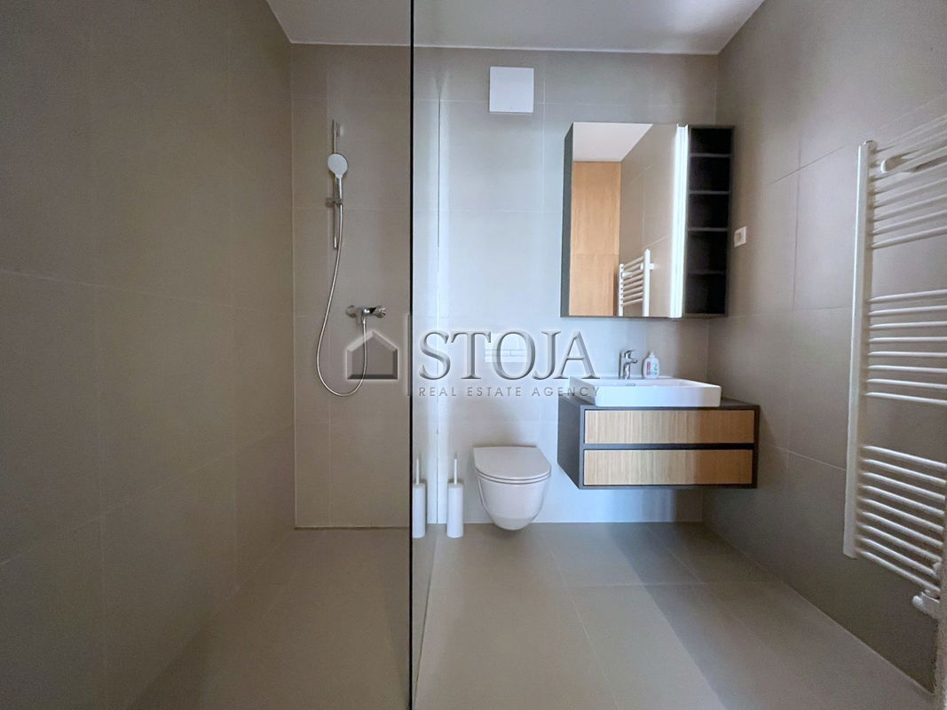 Lokacija: Ljubljana mesto, Šiška, Koseze