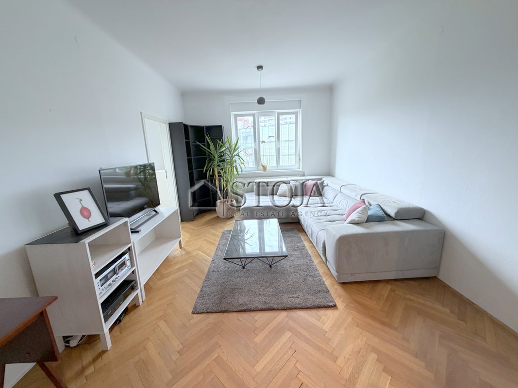Lokacija: Ljubljana mesto, Center, Center