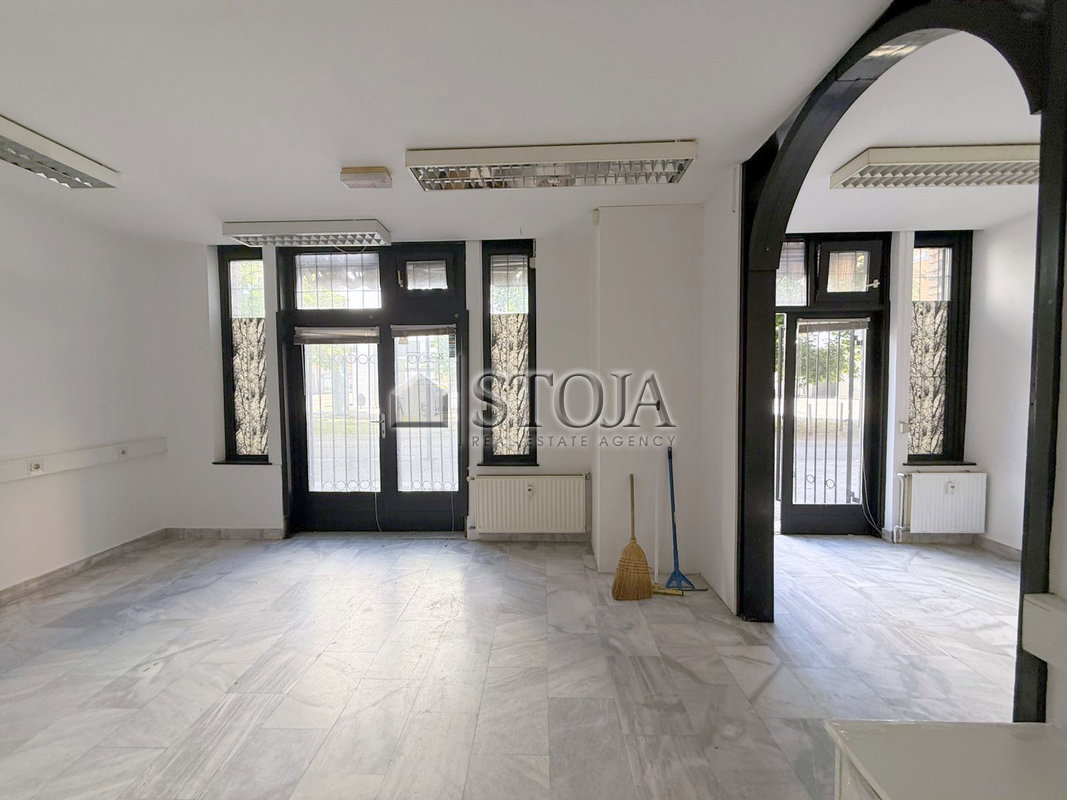 Location: Ljubljana mesto, Center, Center