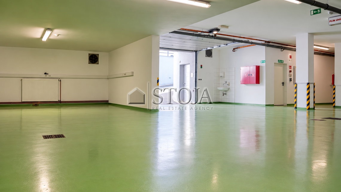 Lokacija: Ljubljana mesto, Center, Center