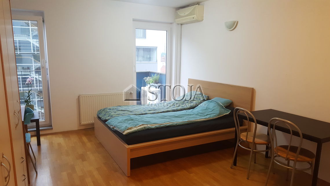 Lokacija: Ljubljana mesto, Center, Center