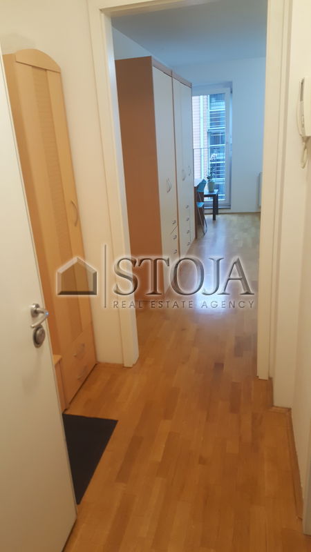 Lokacija: Ljubljana mesto, Center, Center