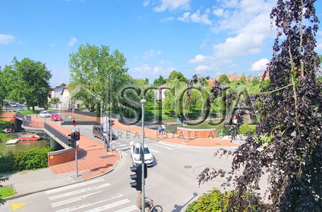 Location: Ljubljana mesto, Center, Center