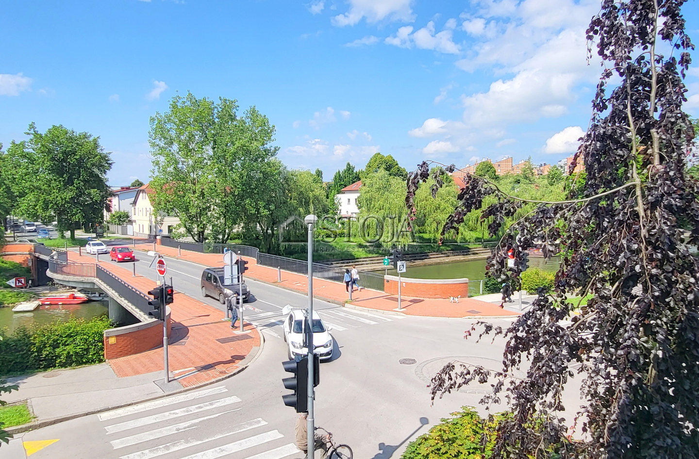 Lokacija: Ljubljana mesto, Center, Center