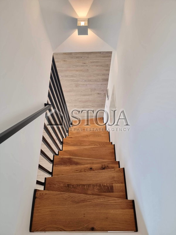 Lokacija: Ljubljana mesto, Vič-Rudnik, Rudnik