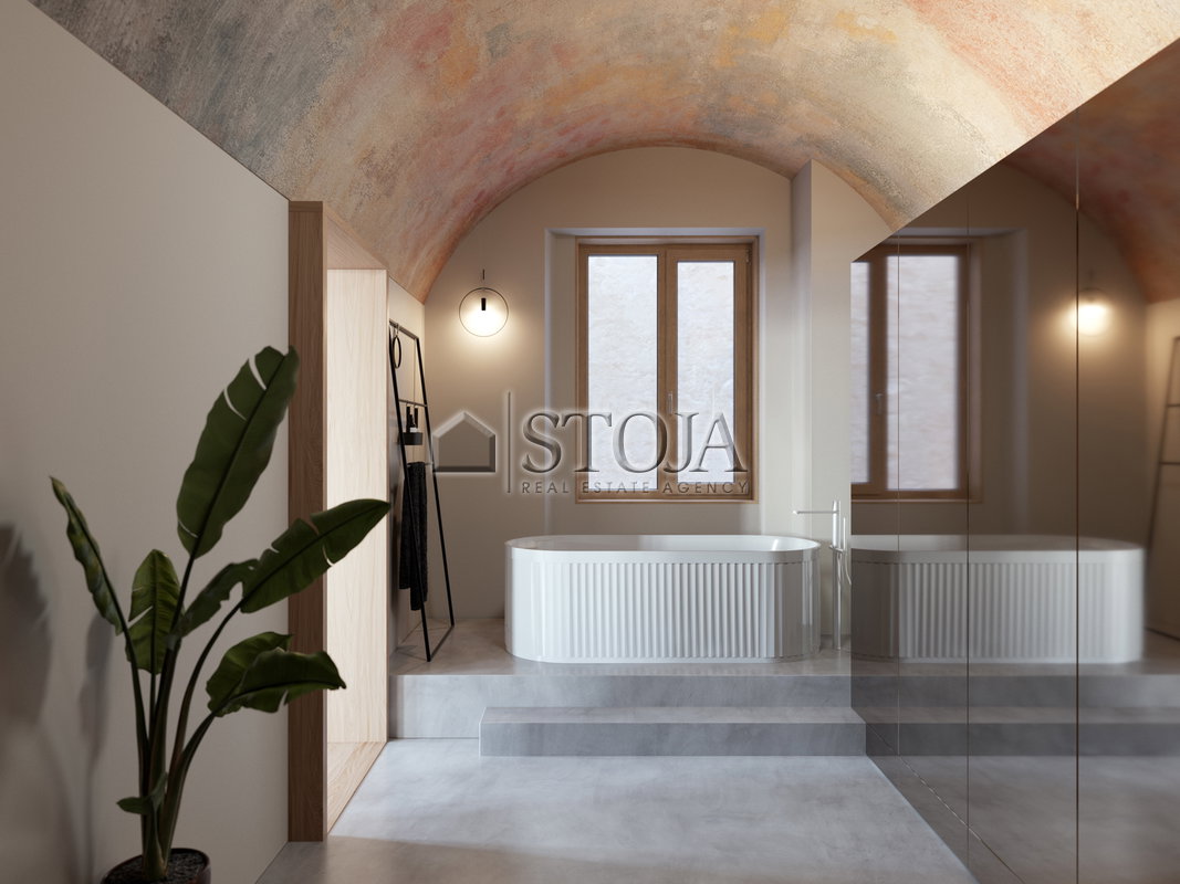 Lokacija: Ljubljana mesto, Center, Center