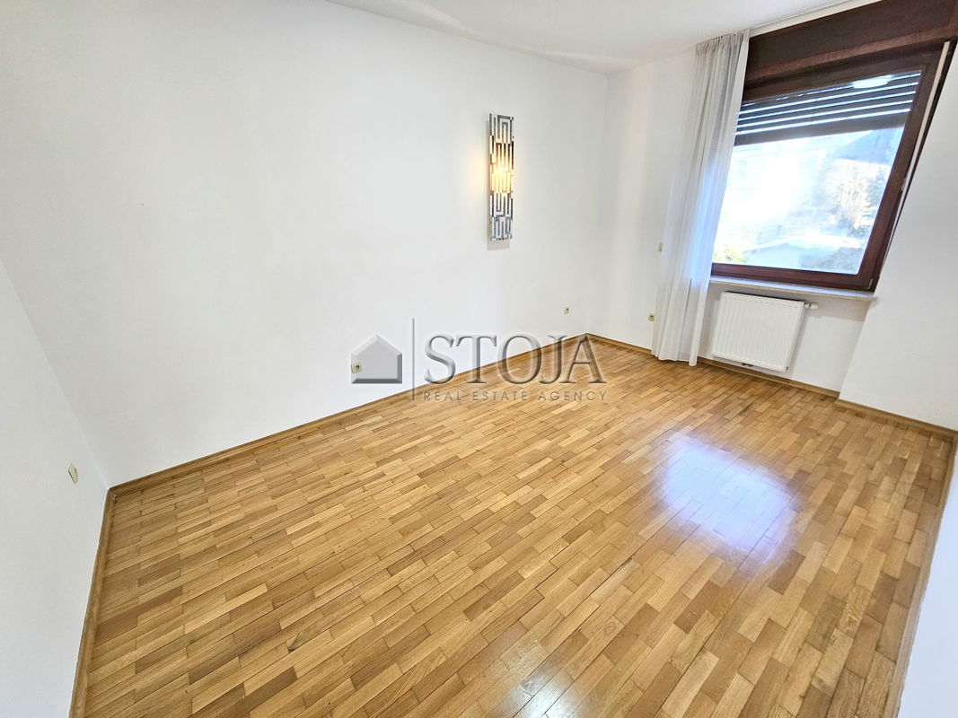 Location: Ljubljana City, Vič-Rudnik, Trnovo
