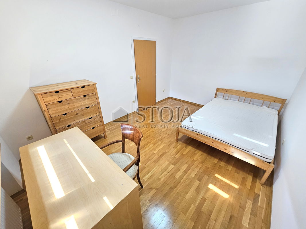 Location: Ljubljana City, Vič-Rudnik, Trnovo