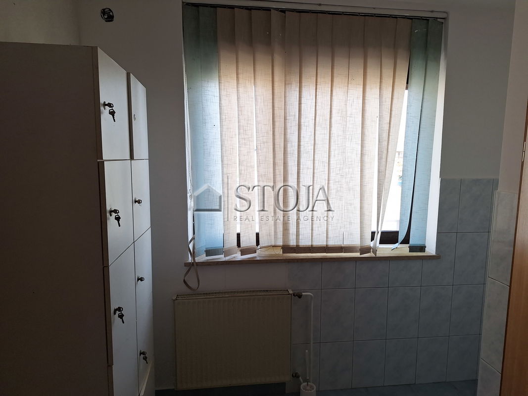Lokacija: Ljubljana okolica, Komenda, Komenda