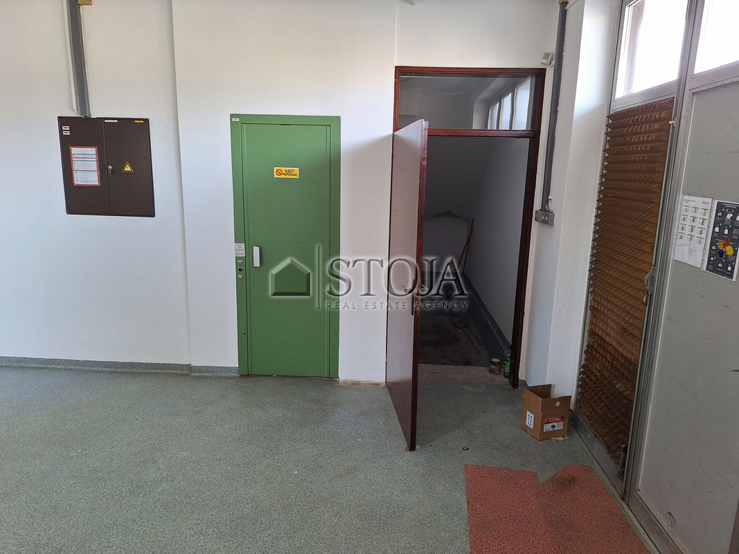 Lokacija: Ljubljana okolica, Komenda, Komenda