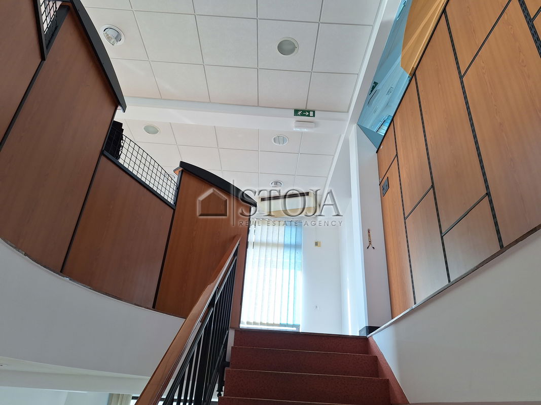 Lokacija: Ljubljana okolica, Komenda, Komenda