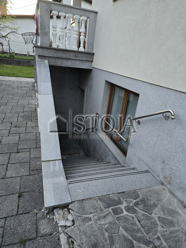 Location: Ljubljana City, Bežigrad, Bežigrad