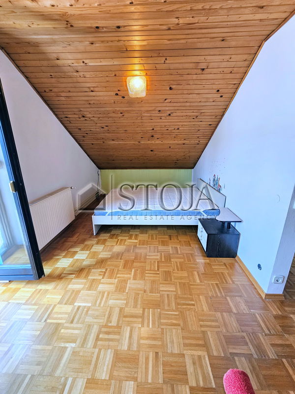 Location: Ljubljana Surroundings, Mengeš, Mengeš