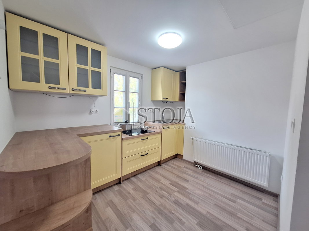 Lokacija: Savinjska, Celje, Center