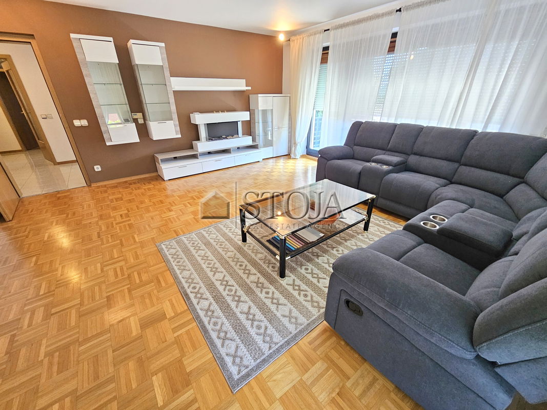 Location: Ljubljana Surroundings, Mengeš, Mengeš