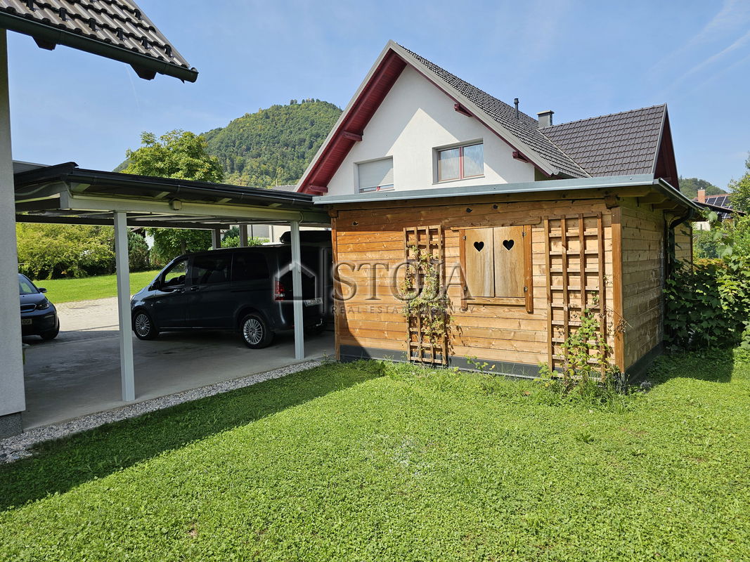 Location: Ljubljana City, Šiška, Tacen