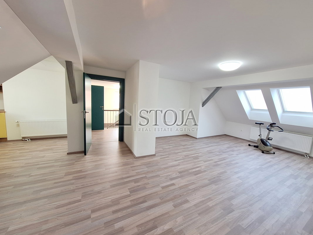 Lokacija: Savinjska, Celje, Center