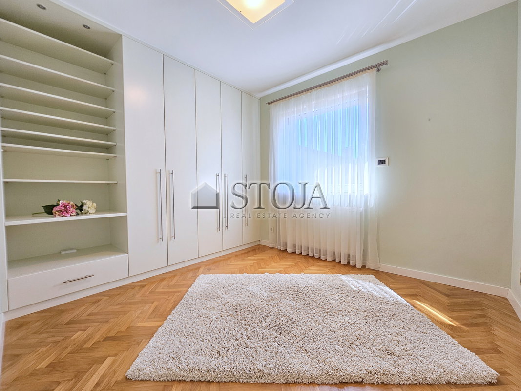 Lokacija: Ljubljana mesto, Šiška, Vižmarje