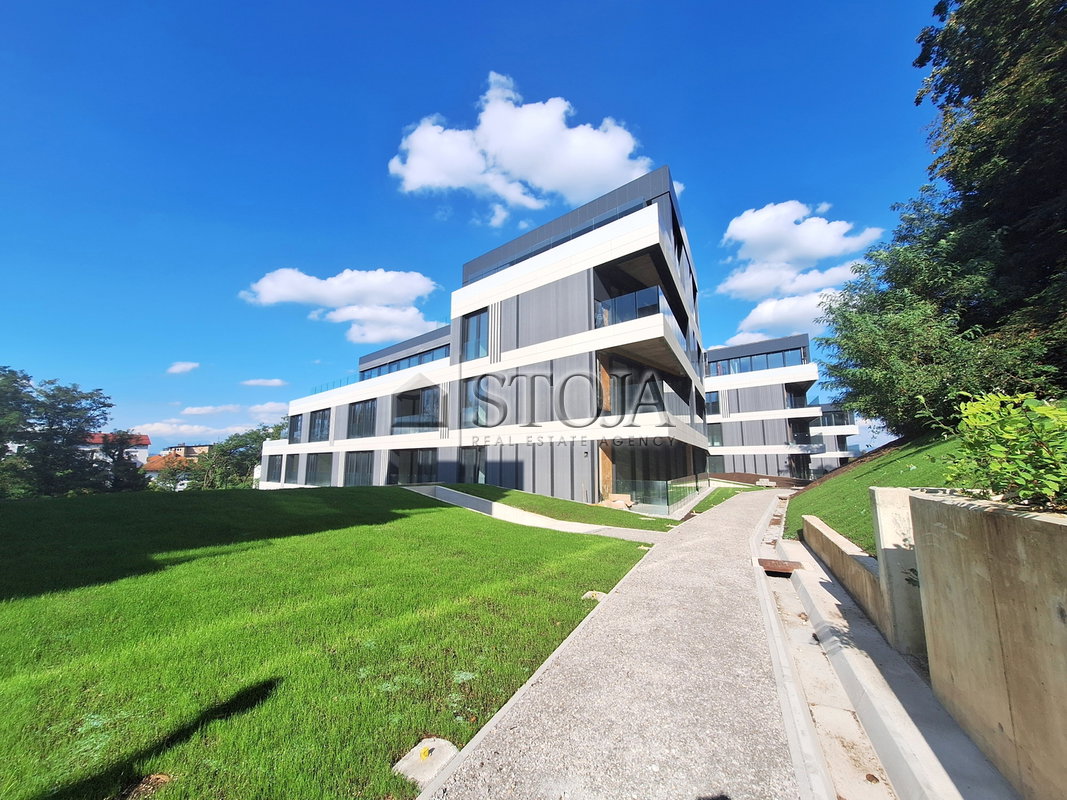Location: Ljubljana mesto, Center, Center