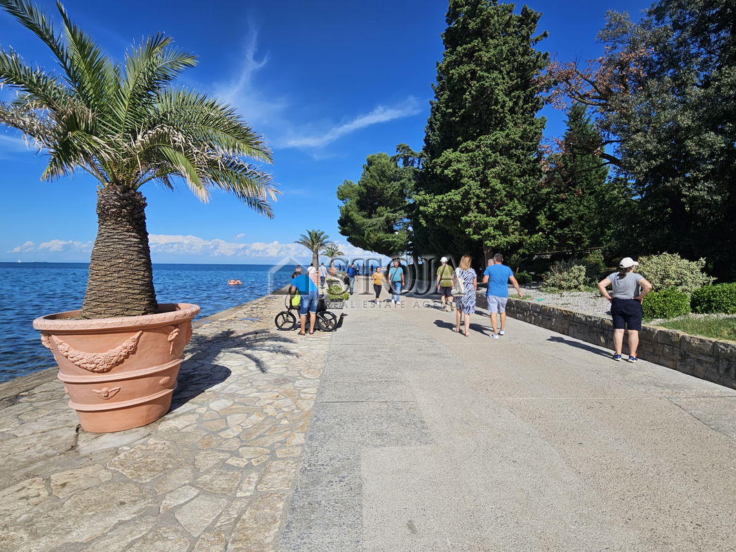 Lokacija: Obalno - kraška, Izola, Izola