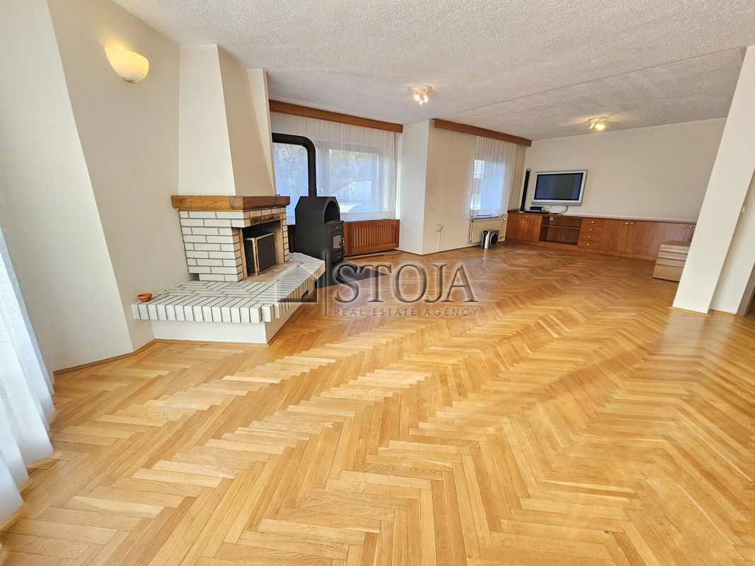 Location: Ljubljana City, Šiška, Tacen