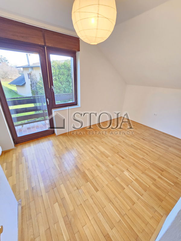 Location: Ljubljana City, Šiška, Tacen