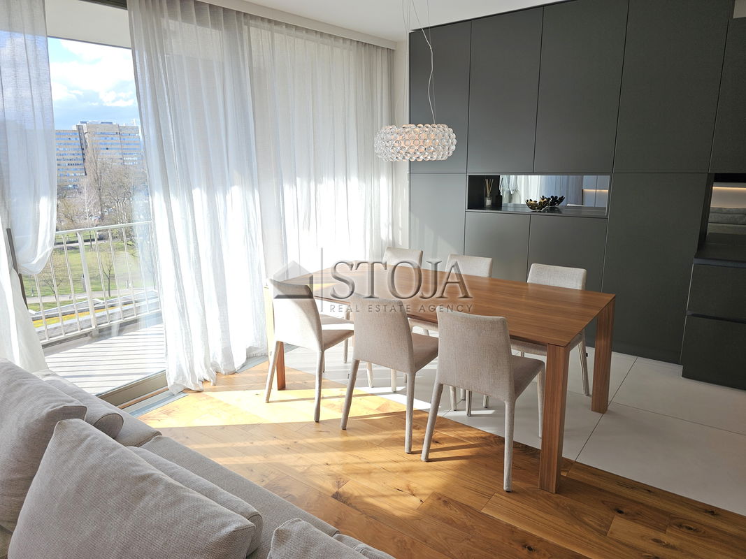Lokacija: Ljubljana mesto, Bežigrad, Zupančičeva jama