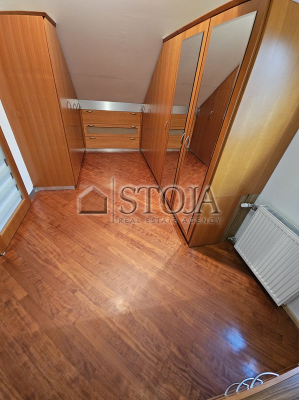 Location: Ljubljana City, Šiška, Šmartno pod Šmarno goro