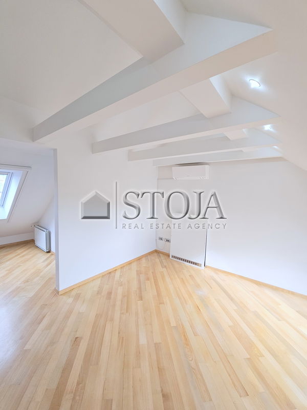 Location: Ljubljana City, Šiška, Šmartno pod Šmarno goro