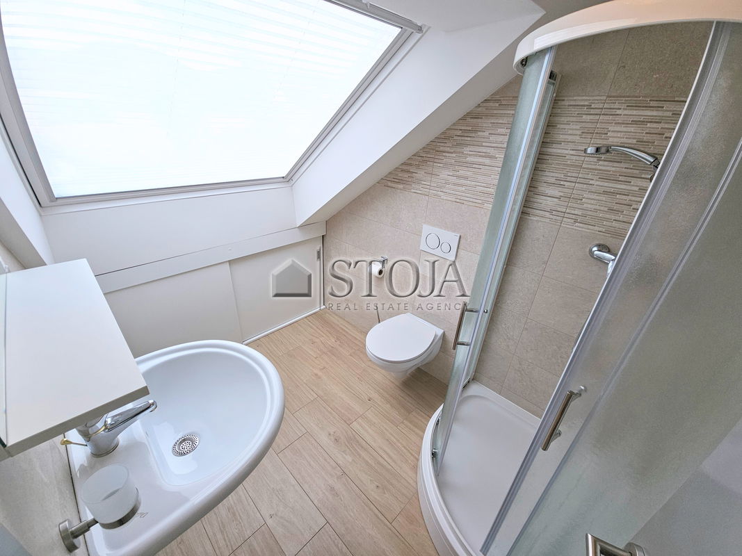 Location: Ljubljana City, Šiška, Šmartno pod Šmarno goro