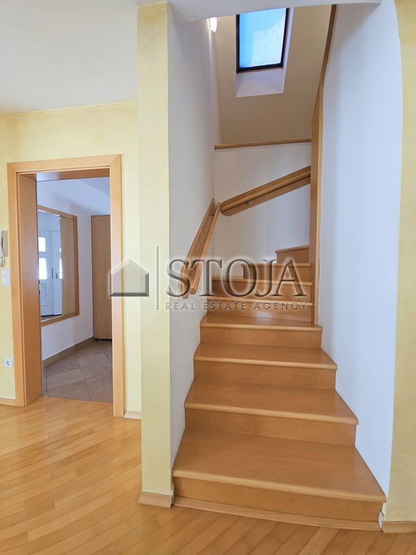 Location: Ljubljana City, Moste-Polje, Šmartno ob Savi