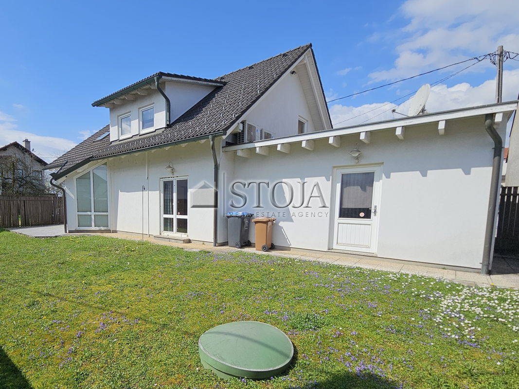 Location: Ljubljana City, Moste-Polje, Šmartno ob Savi