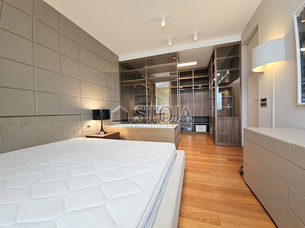 Lokacija: Ljubljana mesto, Bežigrad, Bežigrad