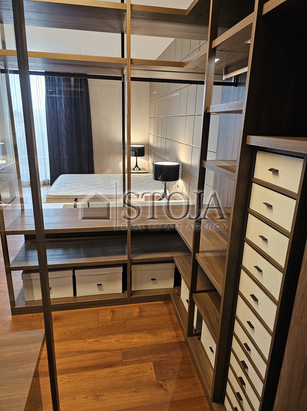 Lokacija: Ljubljana mesto, Bežigrad, Bežigrad