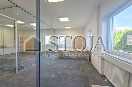 Location: Ljubljana mesto, Center, Center