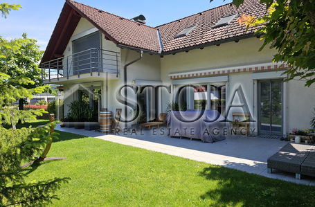 Lokacija: Ljubljana mesto, Šiška, Tacen