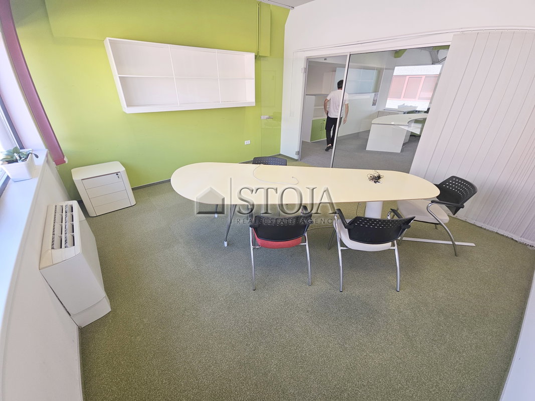 Lokacija: Ljubljana mesto, Šiška, Šiška