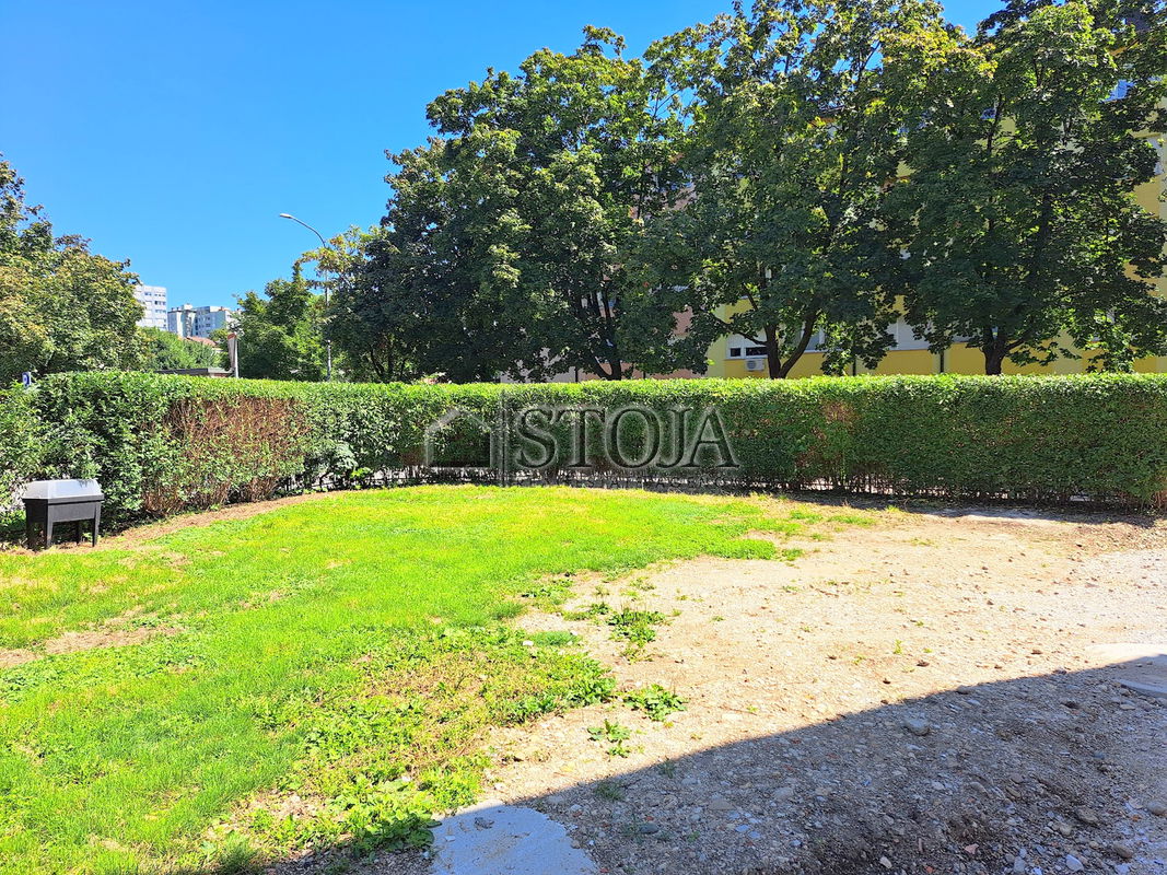 Lokacija: Ljubljana mesto, Moste-Polje, Štepanjsko naselje