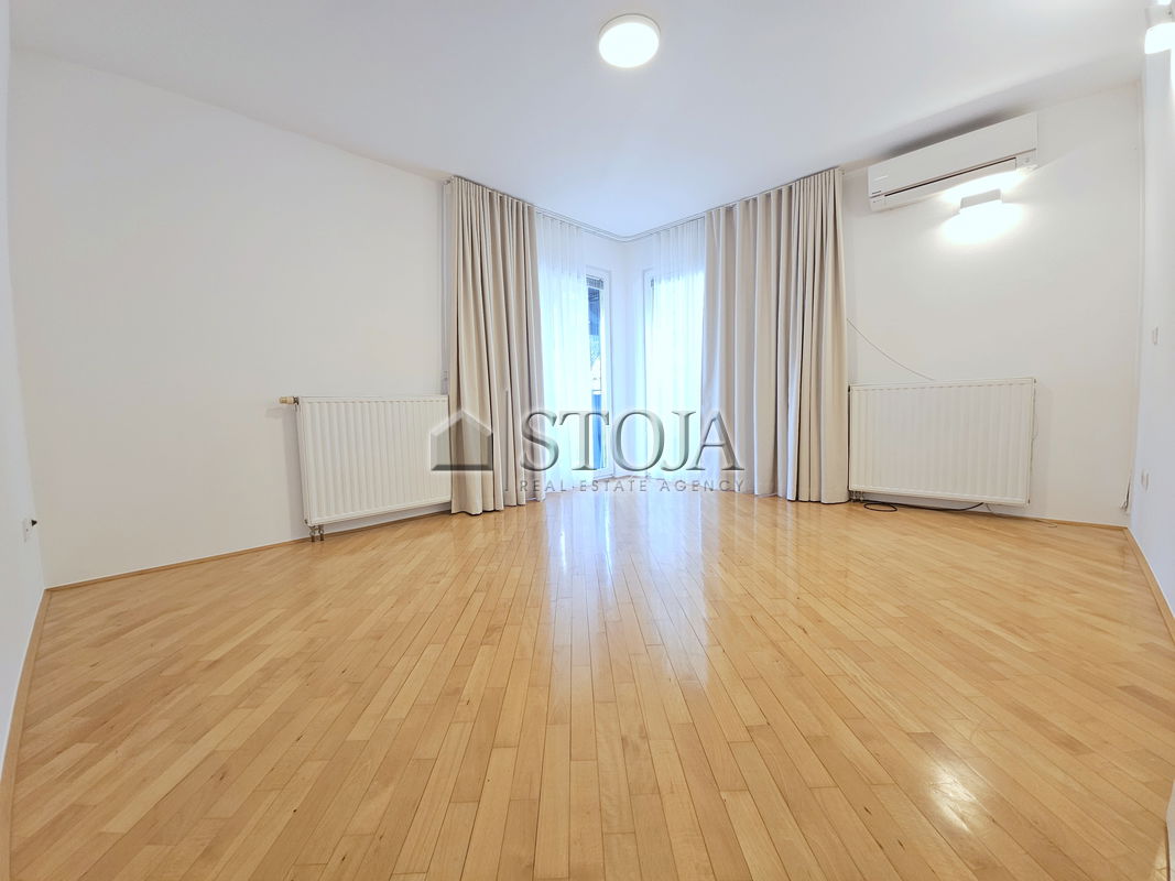 Location: Ljubljana City, Šiška, Brod