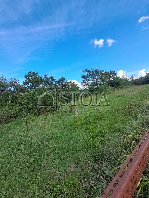 Lokacija: Obalno - kraška, Koper, Grintovec